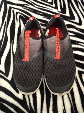 Rugged Shark Slip-On Water shoes Black with Red Accents